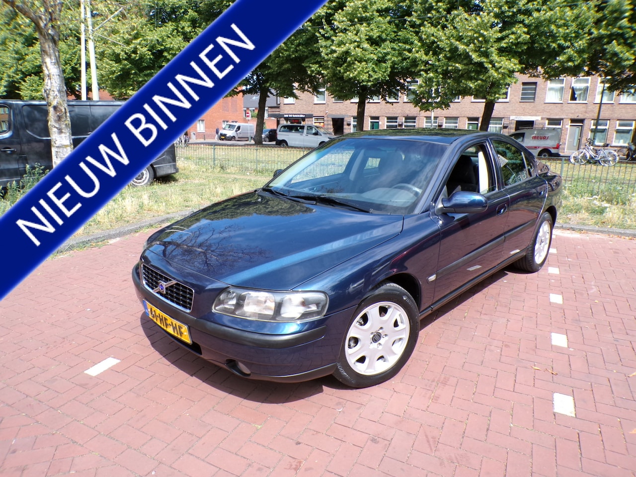 Volvo S60 - 2.4 Edition NIEUWE DISTRIBUTIERIEM...... - AutoWereld.nl