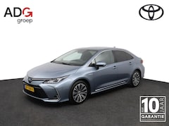 Toyota Corolla - 1.8 Hybrid First Edition Sedan | Navigatie | Trekhaak | Parkeercamera |