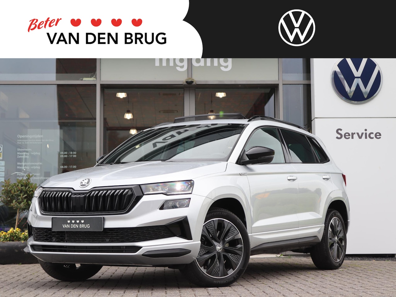 Skoda Karoq - 1.5 TSI 150 pk DSG ACT Sportline Business | Panoramadak | Camera | Navigatie | LED | Smart - AutoWereld.nl