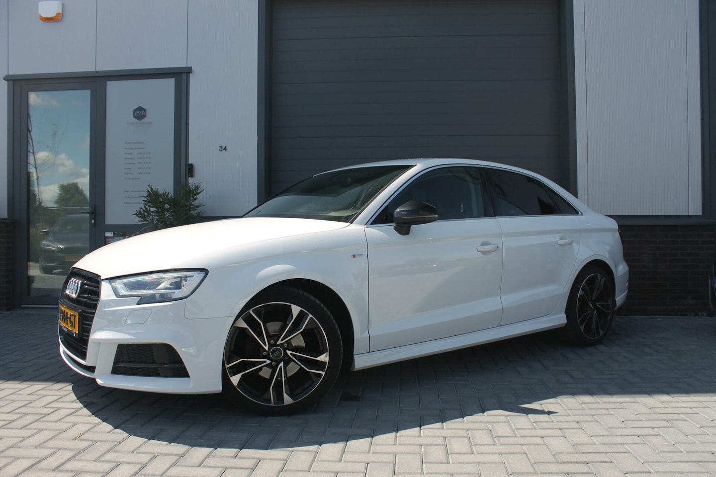 Audi A3 Limousine - 1.4 TFSI CoD Sport Pro Line S 1.4 TFSI CoD Sport Pro Line S - S-Line - AutoWereld.nl