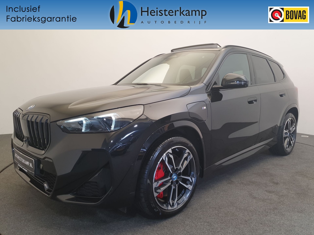 BMW X1 - xDrive30e M-Sport Pro, Panoramadak, Trekhaak - AutoWereld.nl