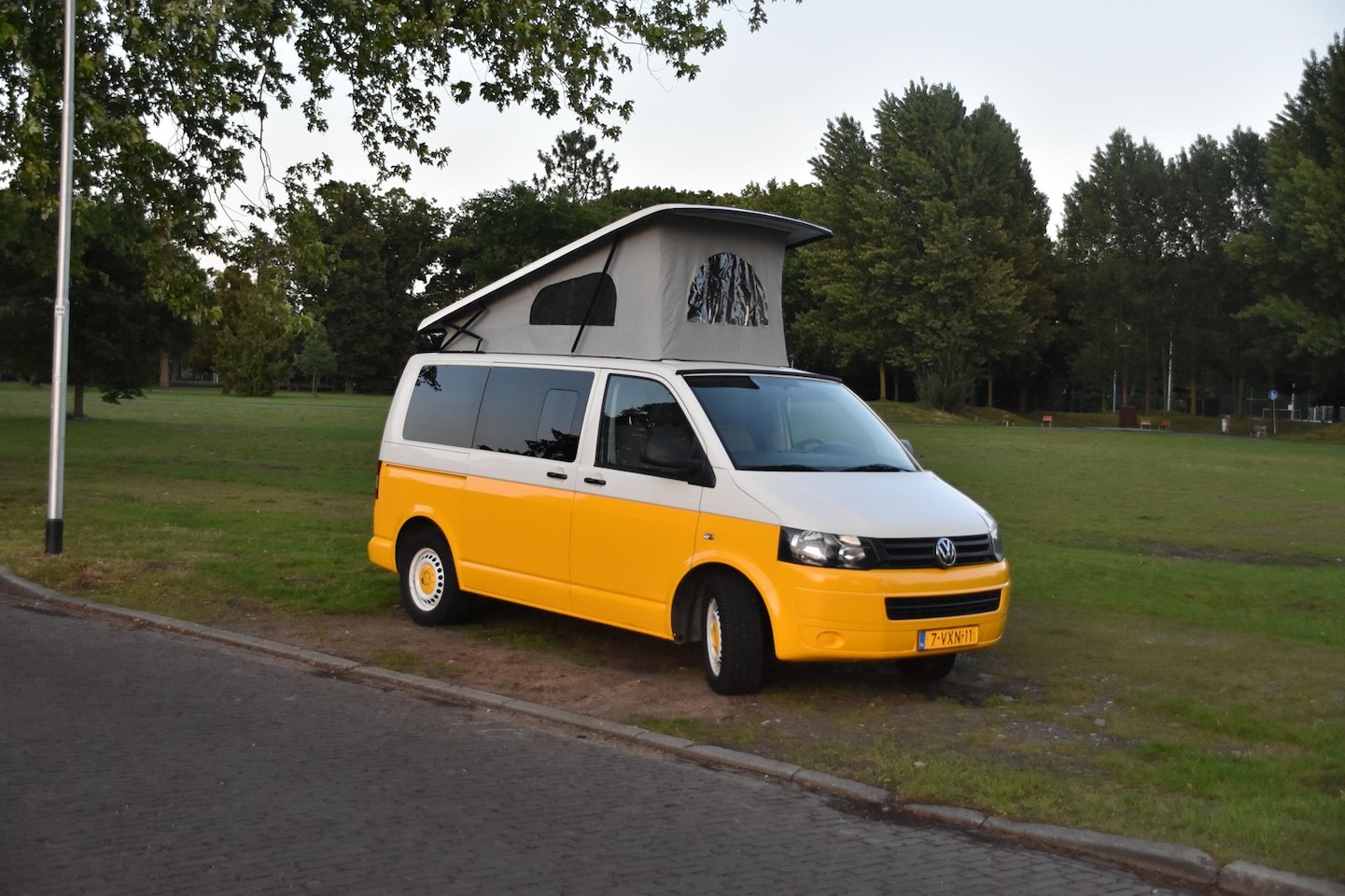 Volkswagen T5 - Transporter - AutoWereld.nl
