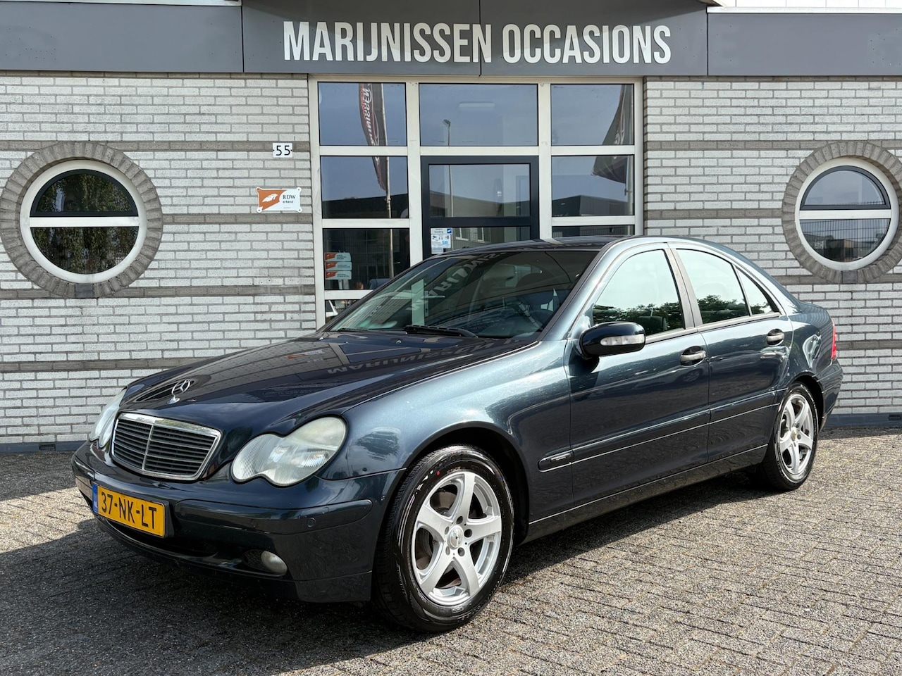 Mercedes-Benz C-klasse - 180 K. Elegance |Automaat|PDC,Cruise,Trekh| - AutoWereld.nl