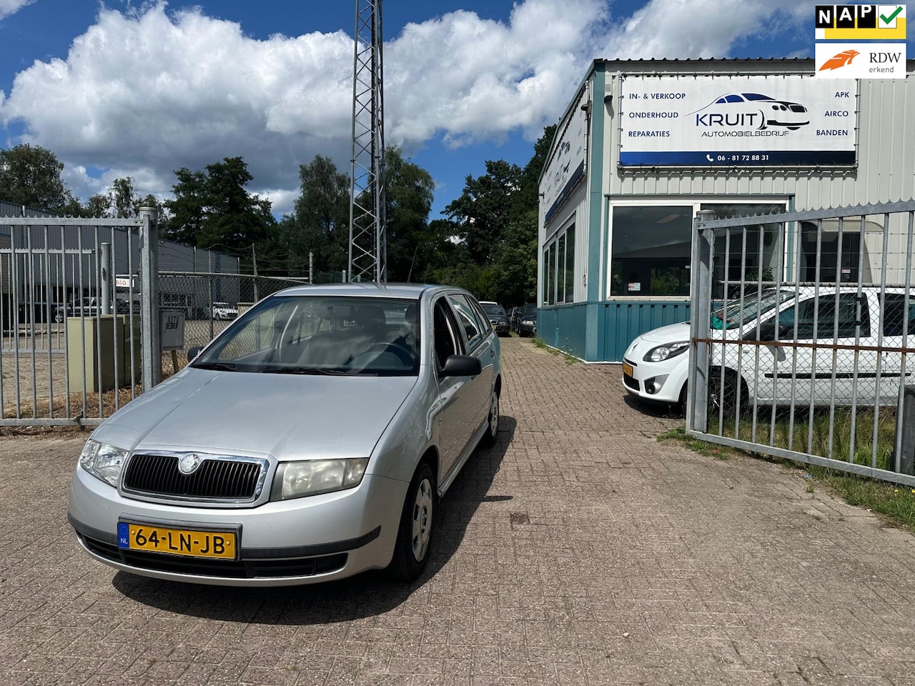 Skoda Fabia Combi - 1.2-12V Ambiente AIRCO! TREKHAAK! APK 2026 - AutoWereld.nl