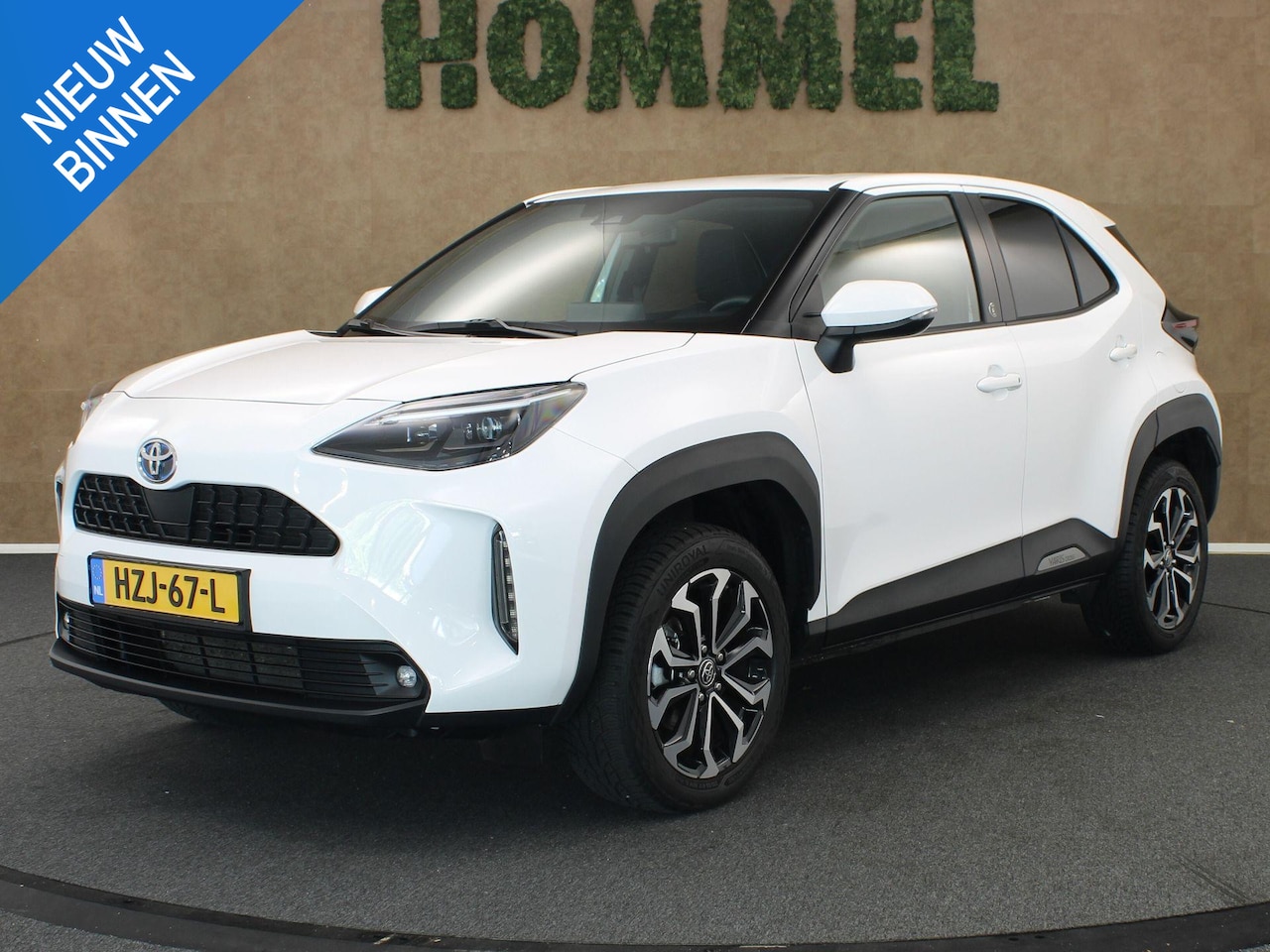 Toyota Yaris Cross - 1.5 Hybrid Team D - 100% DEALER ONDERHOUDEN! - KEYLESS ENTRY & START - NAVIGATIE - APPLE C - AutoWereld.nl
