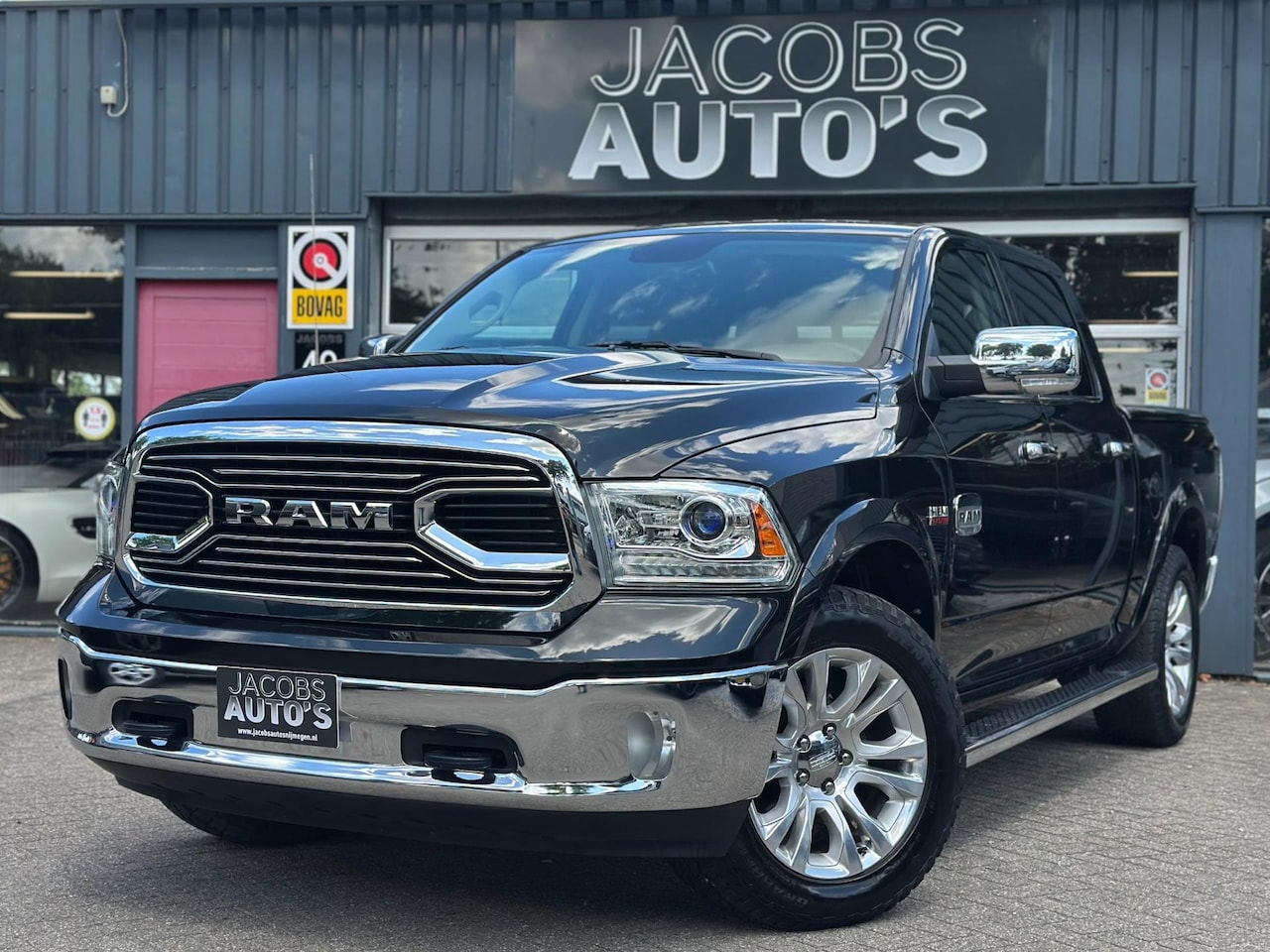 Dodge Ram 1500 - 5.7 V8 Crew Cab Longhorn - AutoWereld.nl