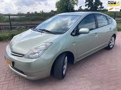 Toyota Prius - 1.5 VVT-i Tech Edition | 1E eigenaar 141.936 Km | NAP Dealeronderhouden APK 07-2026 Naviga