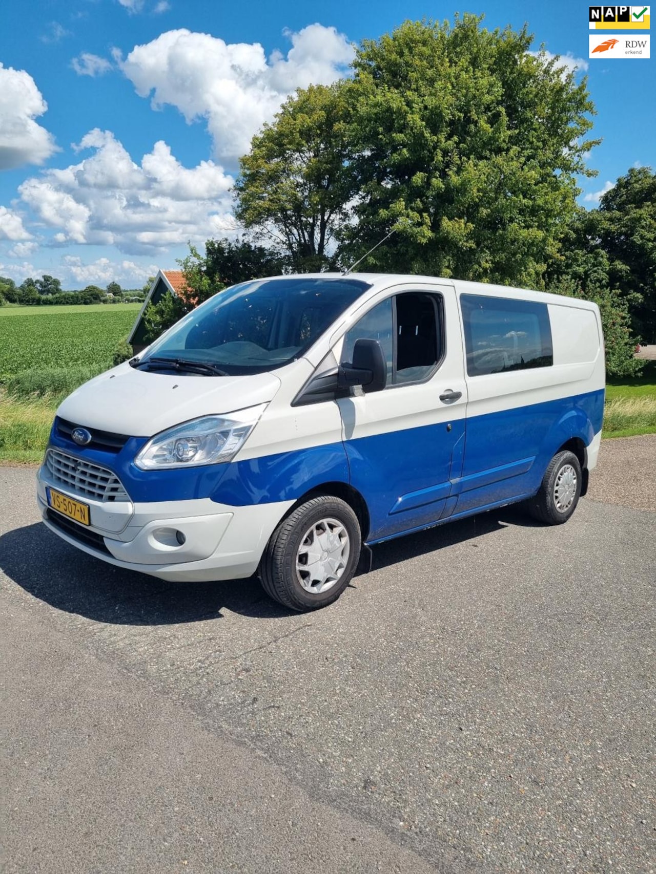 Ford Transit Custom - 290 2.2 TDCI L1H1 DC, Airco, Cruise, NAV, 12-2015, 5 Zitplaatsen. - AutoWereld.nl