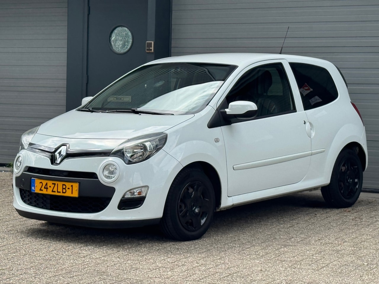 Renault Twingo - 1.2-16V Collection 1.2 16V Collection - AutoWereld.nl