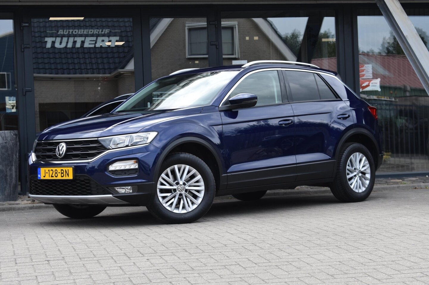 Volkswagen T-Roc - 1.0 TSI | VIRTUAL COCKPIT | TREKHAAK | APPLE CARPLAY | ANDROID AUTO | ADAPTIEVE CRUISE CON - AutoWereld.nl