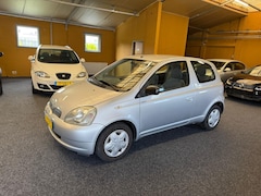 Toyota Yaris - 1.3-16V VVT-i Sol