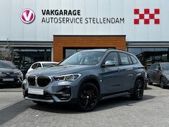 BMW X1 - SDrive18i High Executive|Afn Trekhaak|1700kg trekgewicht|PDC V+A|Dealer Onderh