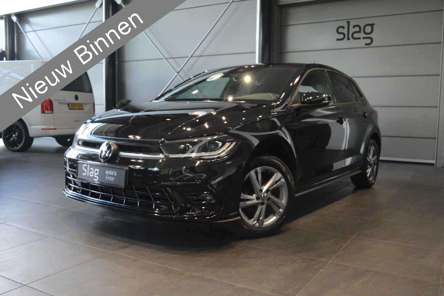 Volkswagen Polo - 1.0 TSI 2X R-LINE clima cruise led camera keyless 16 inch !! - AutoWereld.nl