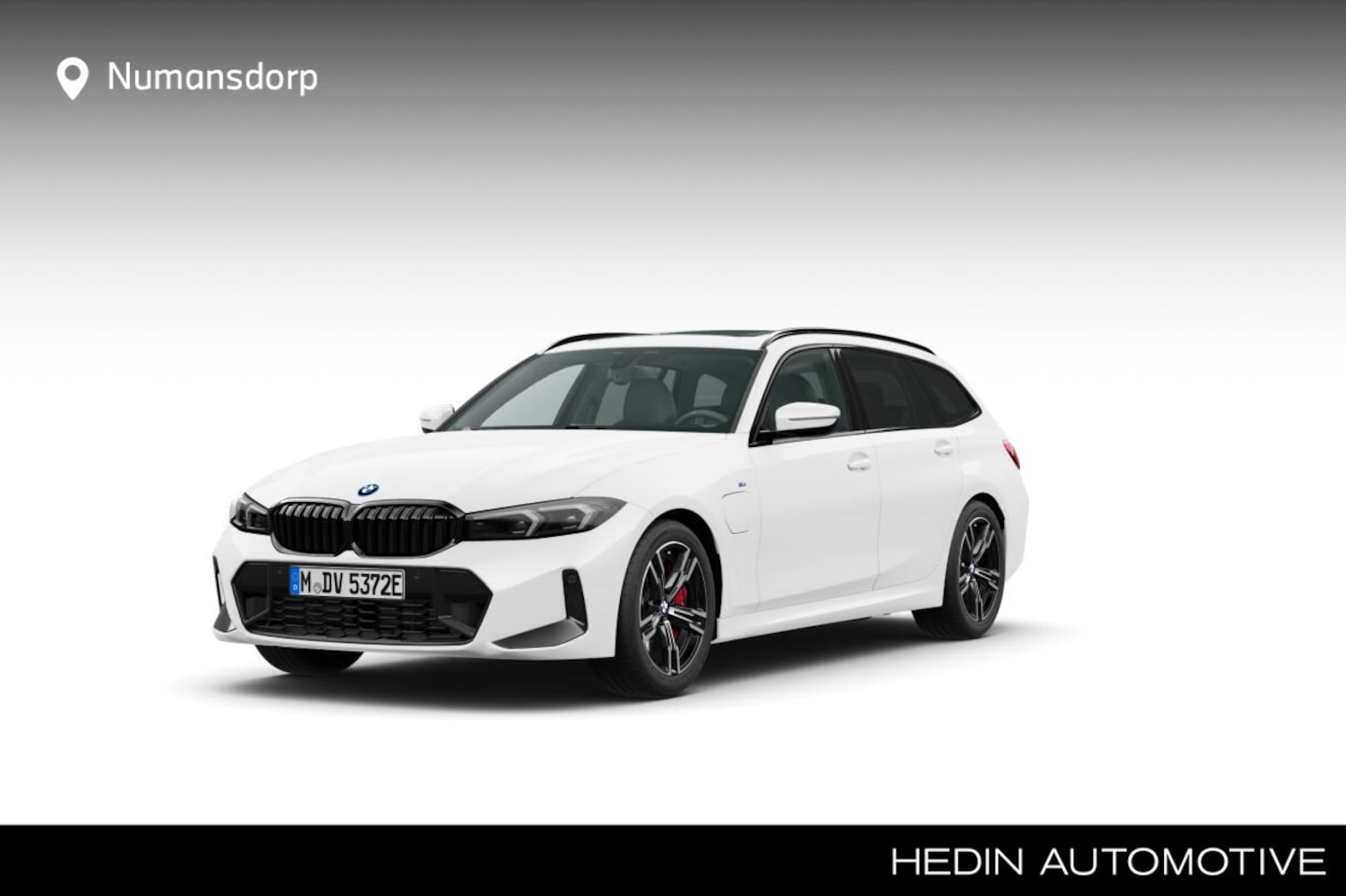 BMW 3-serie Touring - 330e | M-Sport Pro | 18'' | Panorama. | Getint glas | HiFi | Adapt. LED | Camera - AutoWereld.nl