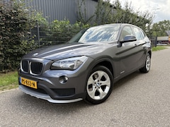 BMW X1 - xDrive20i Executive / NAVI / AIRCO / STOELVERWARMING / 71dkm