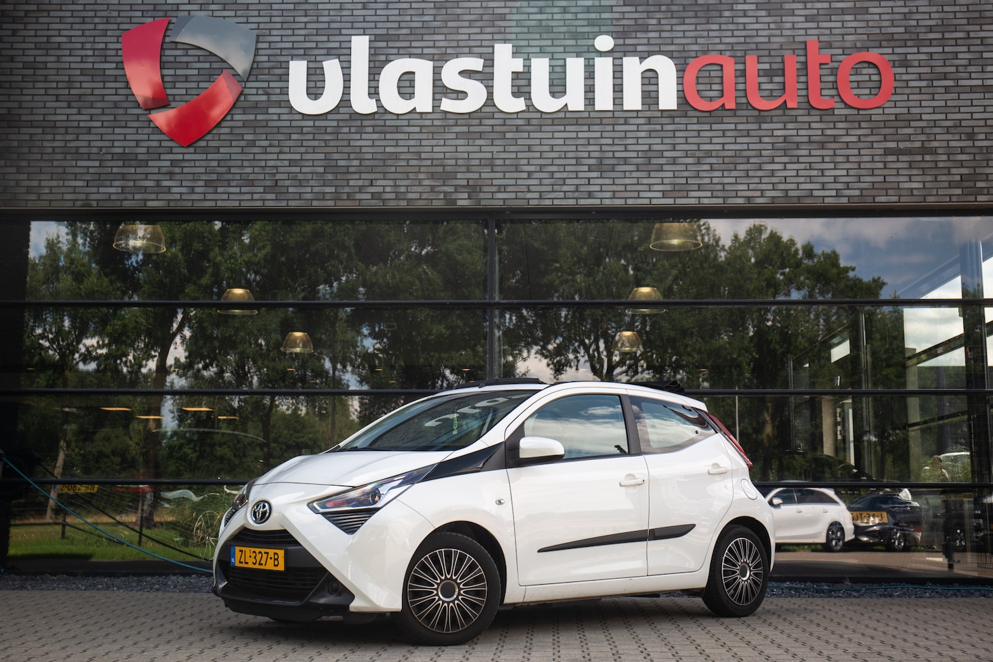 Toyota Aygo - 1.0 VVT-i x-play 1.0 VVT-i x-play - AutoWereld.nl