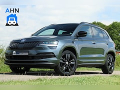 Skoda Karoq - 1.5 TSI / 150 PK / DSG / Sportline / Virtual Cockpit / Adaptieve Cruise Control / Camera /
