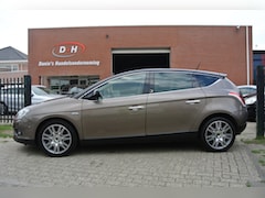 Lancia Delta - 1.4 M.air Platinum airco leder apk 17-02-2026 nap