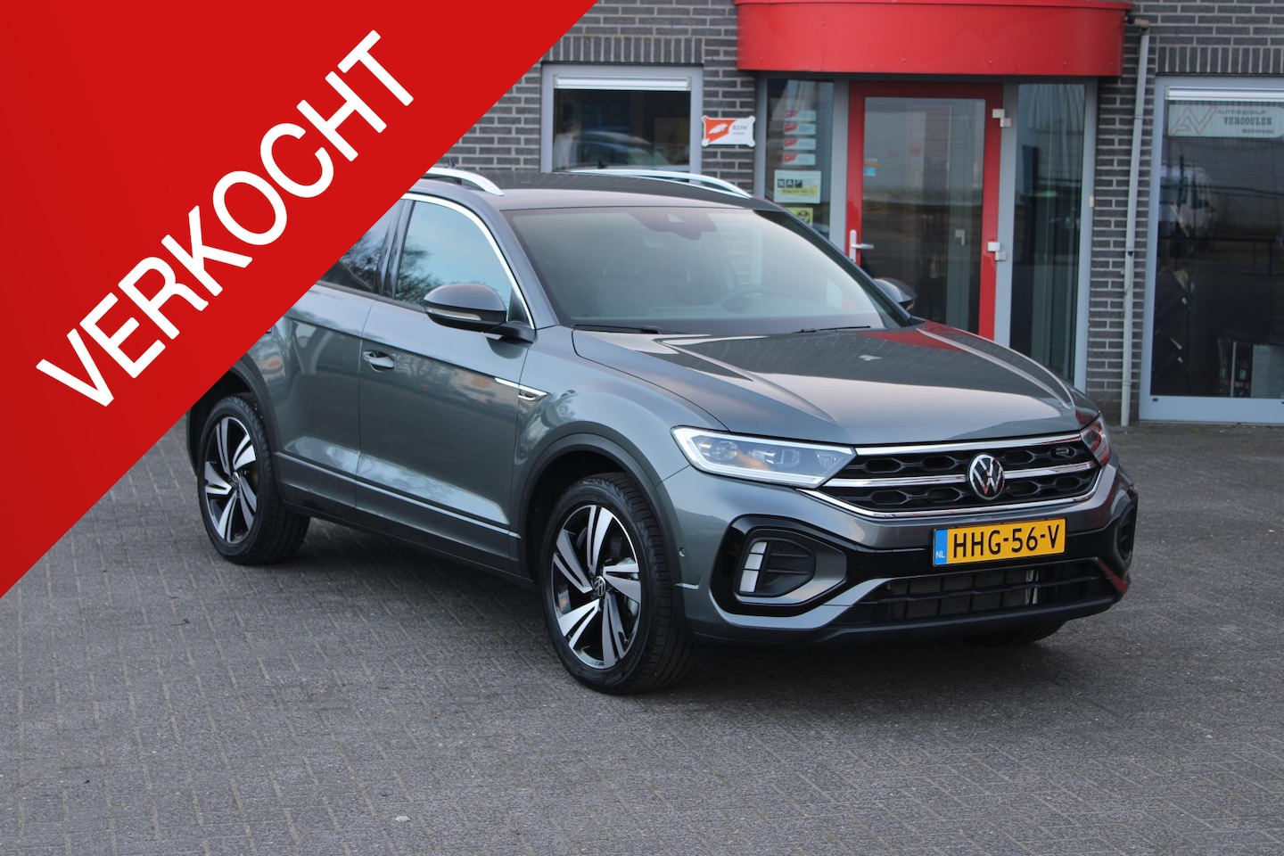Volkswagen T-Roc - 1.5 TSI R-Line 18inch/Adaptive/Camera - AutoWereld.nl