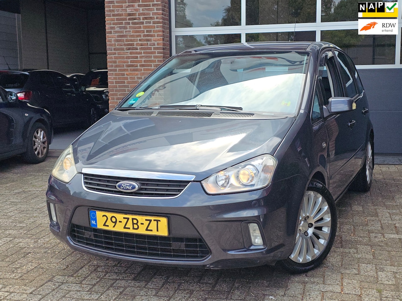 Ford C-Max - 1.8-16V Titanium Apk |Youngtimer |Nap |Pano |Trekhaak - AutoWereld.nl