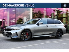 BMW 3-serie Touring - 330e High Executive M Sport Automaat / Panoramadak / Trekhaak / Sportstoelen / Adaptieve L
