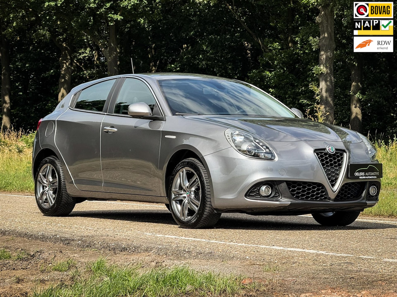 Alfa Romeo Giulietta - 1.4 Turbo | Clima | Cruise | Metalic | Elektr. ramen | PDC | Bleutooth | 70kdm | - AutoWereld.nl