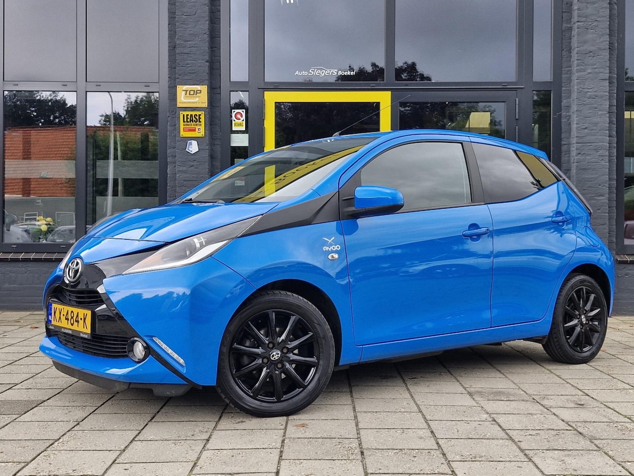 Toyota Aygo - 1.0 VVT-i x-sport | Parkeer Camera | Airconditioning | Tel. - AutoWereld.nl