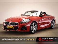 BMW Z4 Roadster - sDrive20i High Executive | M SPORT EXT. | SFEERVERLICHTING | DRAADLOZE LADER | DAB | APPLE
