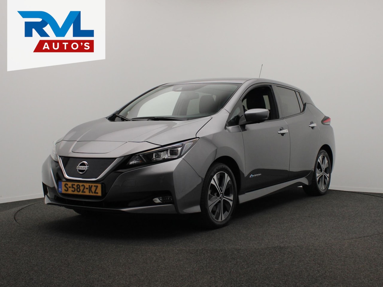 Nissan LEAF - Tekna 40 kWh Bose Leder Rondomzicht/camera Stoelverwarming - AutoWereld.nl