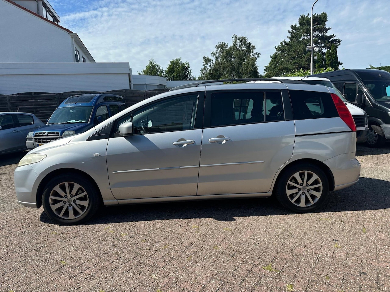 Mazda 5 - 1.8,Exec,AC,5-Pers.2x,SCH.DEUR,147377km - AutoWereld.nl