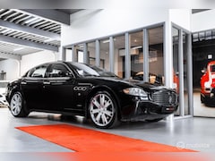 Maserati Quattroporte - 4.2 ZF AUT. OPENDAK ELEK STOELEN PDC CRUISE LED BLACK& BLACK & BLACK COMPLETE HISTORIE