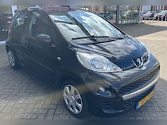 Peugeot 107 - 1.0-12V XS Automaat