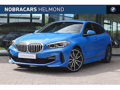 BMW 1-serie - 118i Executive M Sport Automaat / Panoramadak / Sportstoelen / Achteruitrijcamera / Adapti