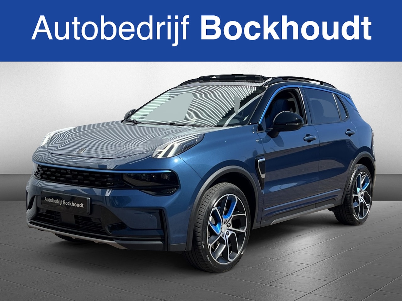 Lynk & Co 01 - 1.5 PHEV | Panorama Dak | 360 Camera | Infinity Audio - AutoWereld.nl