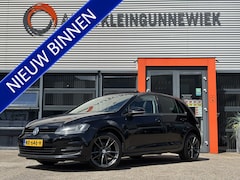 Volkswagen Golf - 1.4 TSI Highline / Parkeersensoren V+A / Navi / Ergonomische Stoelen / Allseason Banden /