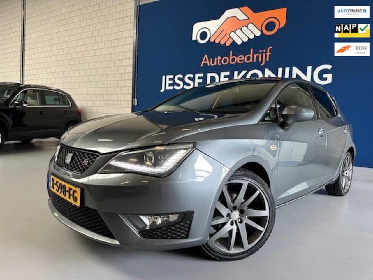 SEAT Ibiza - 1.2 TSI FR Automaat.bj.2013.kleur:grijs.5 deurs.Sportvelgen.Airco.Cruise Control.APK tot 0 - AutoWereld.nl