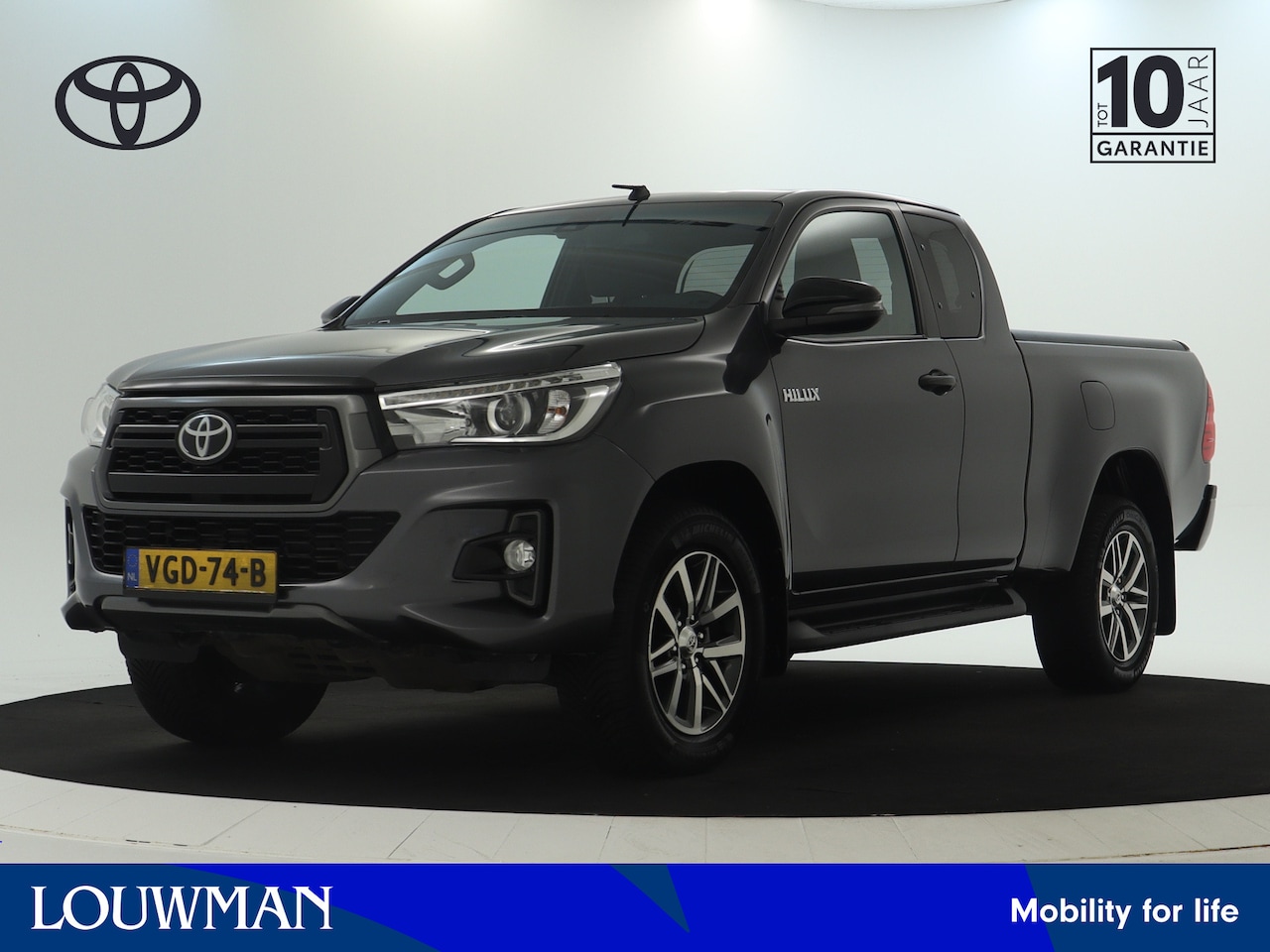 Toyota HiLux - 2.4 D-4D 4WD Xtra Cab Challenger VAN | Navigatie | Trekhaak | 3.350 kg Trekgewicht | - AutoWereld.nl
