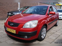 Kia Rio - 1.4 X-tra, Airco, Trekhaak, 4 elektrische ramen