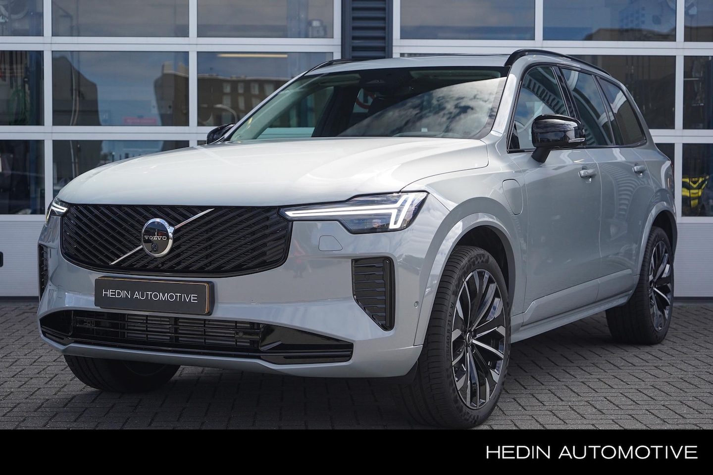 Volvo XC90 - 2.0 T8 Plug-in hybrid AWD Ultra Dark 2.0 T8 Plug-in hybrid AWD Ultra Dark - AutoWereld.nl