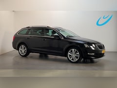 Skoda Octavia Combi - 1.5 TSI 150pk DSG Greentech Business Edition Leder-Stof Navigatie Stoelverwarming