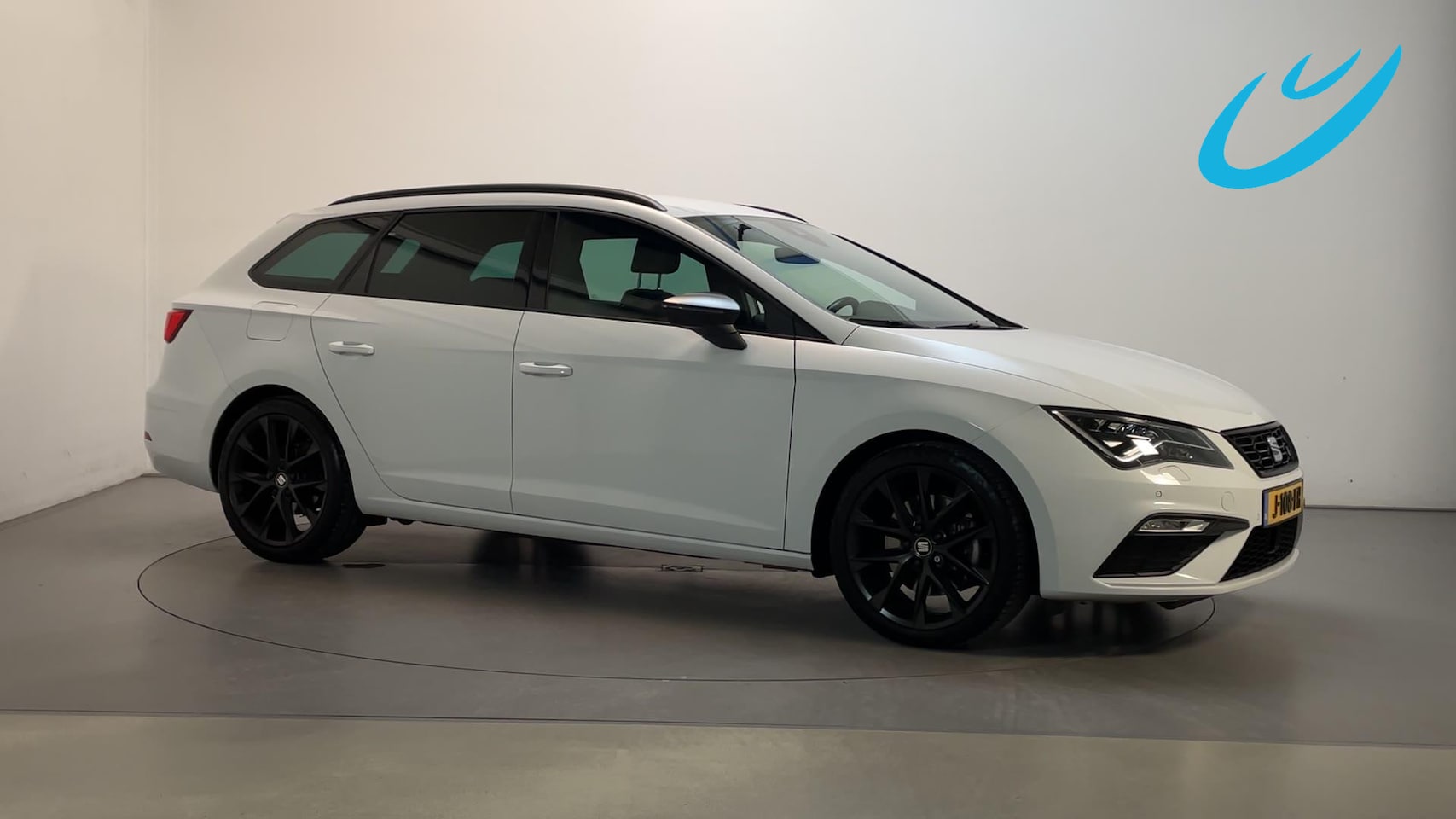 SEAT Leon ST - 1.5 TSI 150pk DSG FR Ultimate Edition Black Sky Virtual Cockpit Sfeerverlichting Camera St - AutoWereld.nl