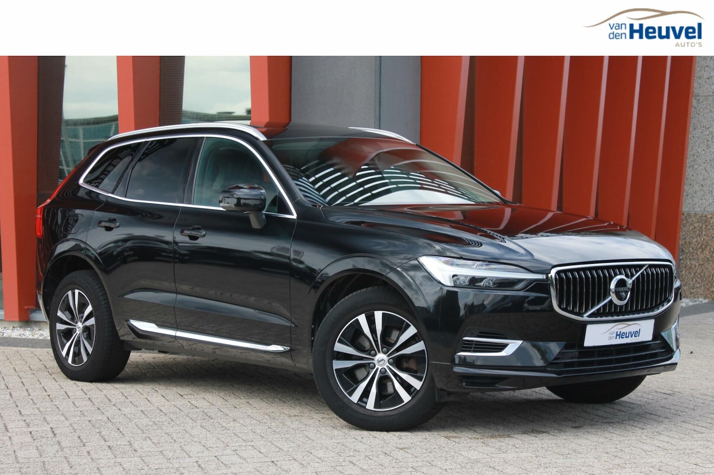Volvo XC60 - 2.0 T6 Plug-in hybrid AWD Inscription Expression | Stoelverwarming | 360° Camera | BLIS | - AutoWereld.nl