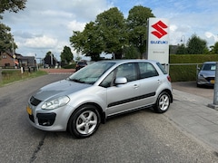 Suzuki SX4 - 1.6 Exclusive // AUTOMAAT // Door ons nieuw geleverd en onderhouden // Trekhaak // Stootli