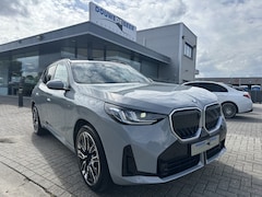BMW X3 - 30e xDrive M Sport New Model Direct leverbaar Pano-Dak | Trekhaak | Leer | Stuurverw. | St