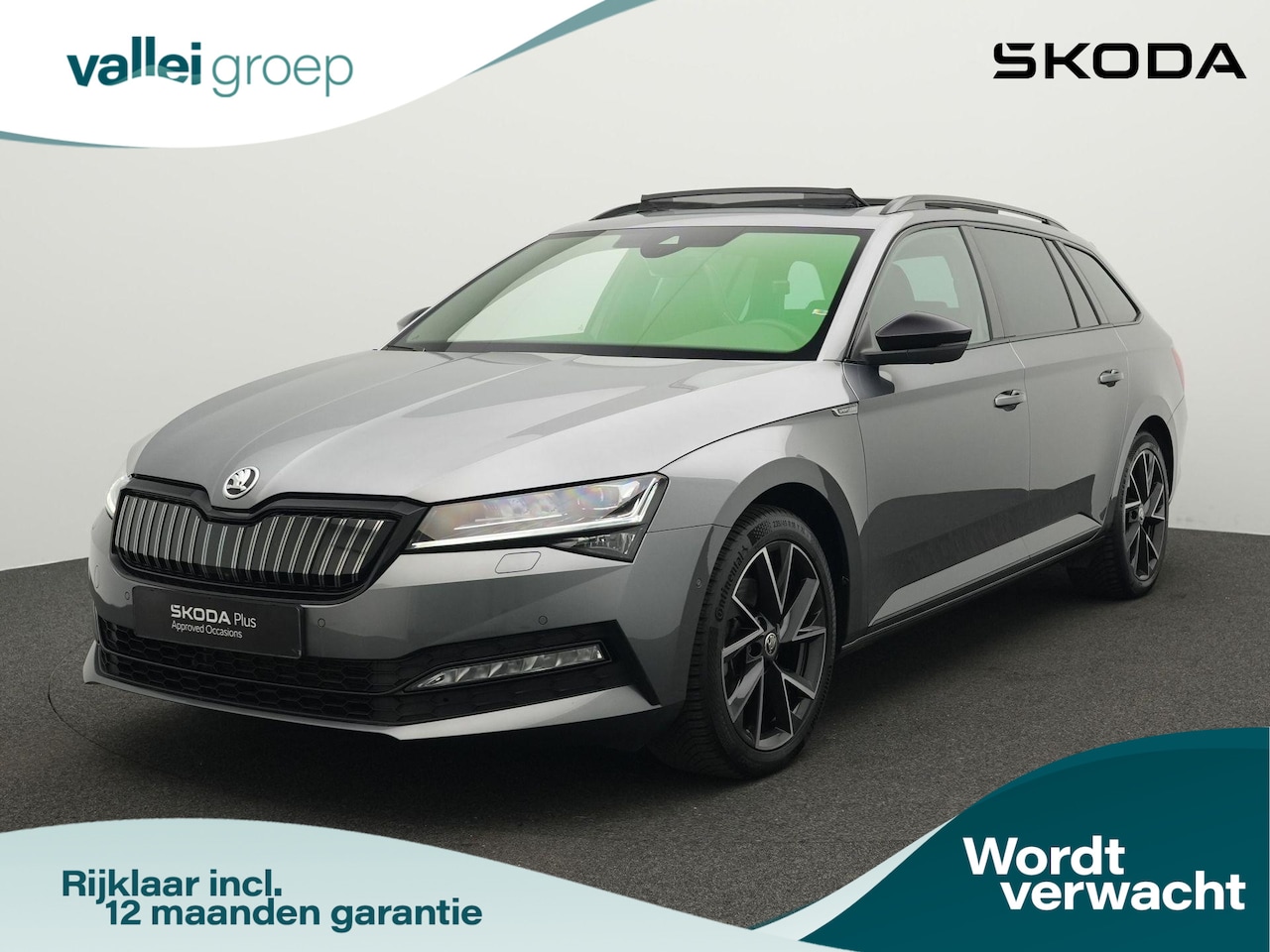 Skoda Superb Combi - 1.4 TSI iV 218 pk DSG Sportline Business | Panoramadak | Trekhaak | Navigatie Columbus | A - AutoWereld.nl