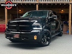Dodge Ram 1500 - 5.7 V8 Classic, Widebody, 1e eigenaar, Black Edition, leder, Bedcover in kleur