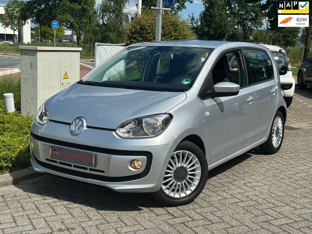 Volkswagen Up! - 1.0 high up! BlueMotion 1e eigenaar nap - AutoWereld.nl