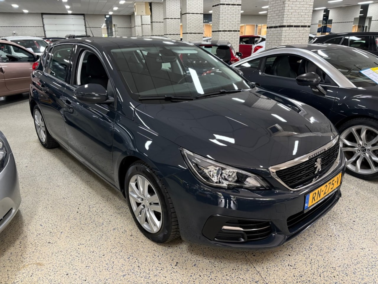 Peugeot 308 - 1.2 PURETECH ACTIVE / CLIMATRONIC / CRUISE / LED / PDC / USB - AutoWereld.nl
