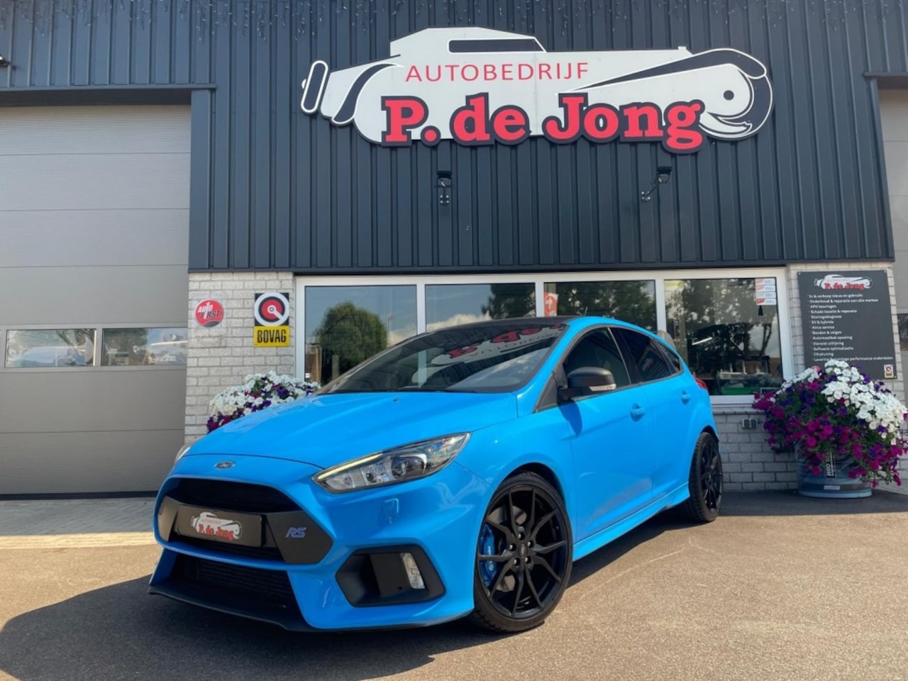 Ford Focus - 2.3 RS LSD Blue en Black, Recaro, Sony, Sync 3, Camera, Carplay! - AutoWereld.nl