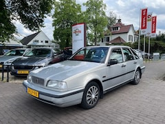 Volvo 440 - 1.8I EXPERIENCE AUTOMAAT / SCHUIFDAK / RADIO-CD-USB / TREKHAAK